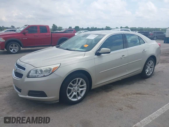 ✅ 2013 Chevrolet Malibu Eco • VIN: 1G11D5SR2DF159597 • Лот: 45338260. Опубліковано раніше на IAAI з пробігом 42 965 миль. Безкоштовний доступ до архіву аукціонних продажів зі США та докладний звіт про історію автомобіля на DreamBid. Зображення 2.