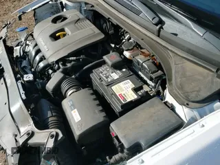 ✅ 2018 Hyundai Elantra SE • VIN: 5NPD74LF4JH290784 • Lot: 43383484. Listed on IAAI with 57,068 mi. Free auction sales archive from the USA and detailed vehicle history report at DreamBid. Image 20.