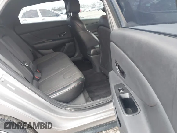 ✅ 2023 Hyundai Elantra N Line • VIN: KMHLR4AF7PU540327 • Lot: 43783752. Wystawiony na IAAI z przebiegiem 115 443 mil. Bezpłatny archiwum sprzedaży aukcyjnych z USA i szczegółowy raport historii pojazdu na DreamBid. Zdjęcie 8.