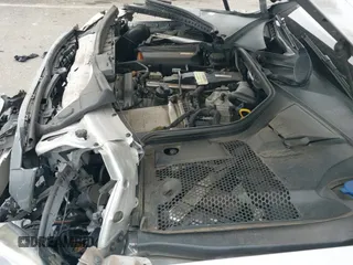 ✅ 2016 Mercedes-Benz C 300 • VIN: 55SWF4KB7GU150938 • Lot: 43556715. Wystawiony na IAAI z przebiegiem 97 536 mil. Bezpłatny archiwum sprzedaży aukcyjnych z USA i szczegółowy raport historii pojazdu na DreamBid. Zdjęcie 19.