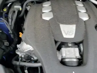 ✅ 2019 Maserati Levante GranSport • VIN: ZN661XUS2KX316651 • Lot: 63730405. Listed on Copart with 39,789 mi. Free auction sales archive from the USA and detailed vehicle history report at DreamBid. Image 15.