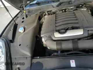 ✅ 2018 Porsche Cayenne • VIN: WP1AA2A25JKA07088 • Lot: 71208875. Wystawiony na Copart z przebiegiem 69 944 mil. Bezpłatny archiwum sprzedaży aukcyjnych z USA i szczegółowy raport historii pojazdu na DreamBid. Zdjęcie 13.