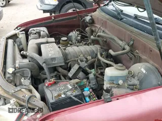 ✅ 2005 Toyota Tundra SR5 • VIN: 5TBET34165S473769 • Lot: 42887316. Listed on IAAI with 258,509 mi. Free auction sales archive from the USA and detailed vehicle history report at DreamBid. Image 19.