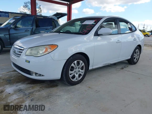 ✅ 2010 Hyundai Elantra GLS • VIN: KMHDU4AD1AU934012 • Lot: 44095312. Wystawiony na IAAI z przebiegiem 97 338 mil. Bezpłatny archiwum sprzedaży aukcyjnych z USA i szczegółowy raport historii pojazdu na DreamBid. Zdjęcie 2.