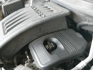 2014 Chevrolet Equinox LT z VIN 1GNALBEK0EZ106413, wystawiony jako IAAI lot #43310143 z przebiegiem 171 244 mil mil oraz . Historia ofert i sprzedaży dostępna na DreamBid. Obrazek 12.