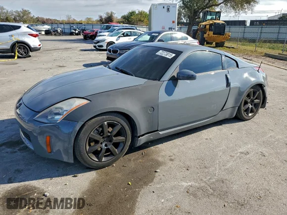 ✅ 2004 Nissan 350Z Enthusiast • VIN: JN1AZ34E74T061113 • Lot: 72273815. Wystawiony na Copart z przebiegiem 161 745 mil. Bezpłatny archiwum sprzedaży aukcyjnych z USA i szczegółowy raport historii pojazdu na DreamBid. Zdjęcie 1.