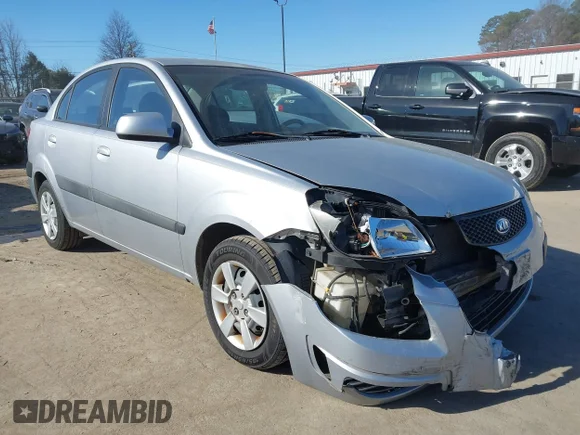 ✅ 2007 Kia Rio LX • VIN: KNADE123676226466 • Lot: 44386899. Wystawiony na IAAI z przebiegiem 166 964 mil. Bezpłatny archiwum sprzedaży aukcyjnych z USA i szczegółowy raport historii pojazdu na DreamBid. Zdjęcie 1.