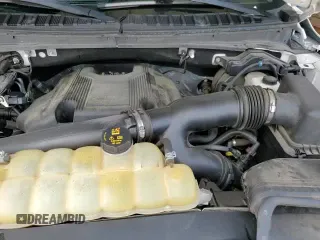 ✅ 2019 Ford Expedition Platinum • VIN: 1FMJU1MT8KEA08271 • Lot: 60718725. Wystawiony na Copart z przebiegiem 91 004 mil. Bezpłatny archiwum sprzedaży aukcyjnych z USA i szczegółowy raport historii pojazdu na DreamBid. Zdjęcie 15.