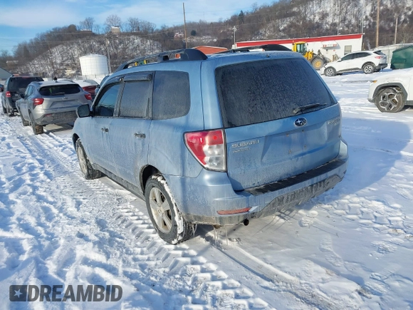 ✅ 2011 Subaru Forester X • VIN: JF2SHABC8BH778938 • Lot: 44353018. Wystawiony na IAAI z przebiegiem 138 695 mil. Bezpłatny archiwum sprzedaży aukcyjnych z USA i szczegółowy raport historii pojazdu na DreamBid. Zdjęcie 3.