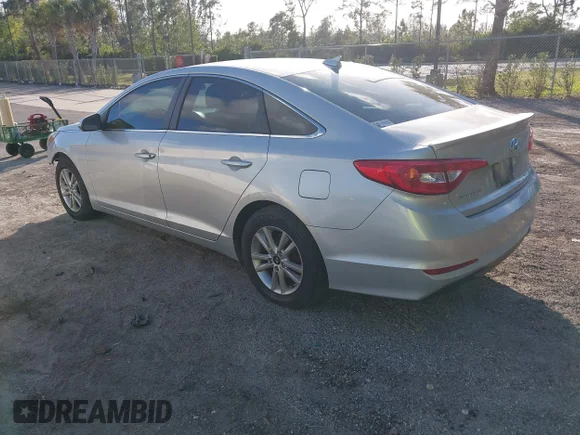 ✅ 2017 Hyundai Sonata SE • VIN: 5NPE24AF1HH517199 • Lot: 44023611. Wystawiony na IAAI z przebiegiem 162 014 mil. Bezpłatny archiwum sprzedaży aukcyjnych z USA i szczegółowy raport historii pojazdu na DreamBid. Zdjęcie 3.