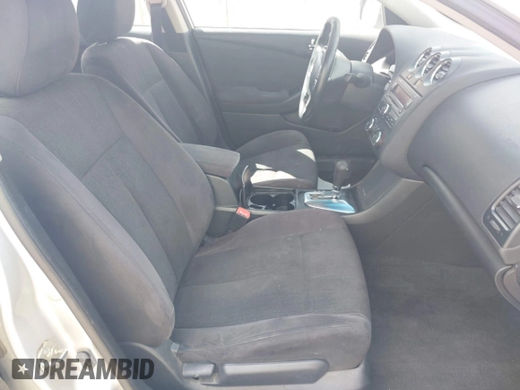 ✅ 2012 Nissan Altima S • VIN: 1N4AL2AP7CN503086 • Lot: 44981193. Wystawiony na IAAI z przebiegiem 237 559 mil. Bezpłatny archiwum sprzedaży aukcyjnych z USA i szczegółowy raport historii pojazdu na DreamBid. Zdjęcie 5.