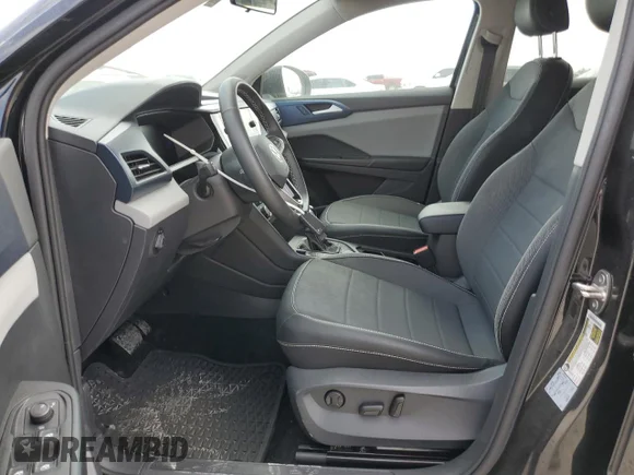 ✅ 2022 Volkswagen Taos SE • VIN: 3VVWX7B26NM042949 • Lot: 42746083. Wystawiony na Copart z przebiegiem 14 052 mil. Bezpłatny archiwum sprzedaży aukcyjnych z USA i szczegółowy raport historii pojazdu na DreamBid. Zdjęcie 7.