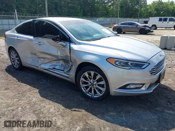 ✅ 2017 Ford Fusion Titanium • VIN: 3FA6P0K91HR270504 • Lot: 45301977. Wystawiony na IAAI z przebiegiem 125 724 mil. Bezpłatny archiwum sprzedaży aukcyjnych z USA i szczegółowy raport historii pojazdu na DreamBid. Zdjęcie 1.