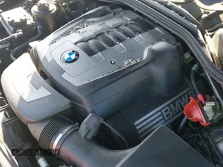 ✅ 2006 BMW 6 Series 650Ci • VIN: WBAEK13466CN79679 • Lot: 42502152. Wystawiony na IAAI z przebiegiem 123 127 mil. Bezpłatny archiwum sprzedaży aukcyjnych z USA i szczegółowy raport historii pojazdu na DreamBid. Zdjęcie 17.