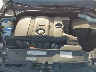 ✅ 2013 Volkswagen Golf w/Conv & Sunroof • VIN: WVWBB7AJ6DW005483 • Лот: 42565767. Опубликован ранее на IAAI с пробегом 114 015 миль. Бесплатный доступ к архиву аукционных продаж из США и подробный отчёт об истории автомобиля на DreamBid. Изображение 12.