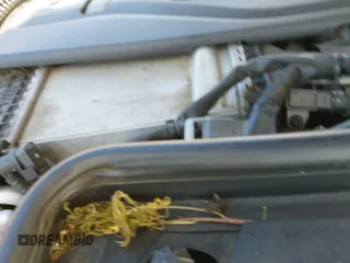 ✅ 2016 Mercedes-Benz C 300 • VIN: 55SWF4JB3GU142126 • Lot: 42979205. Wystawiony na IAAI z przebiegiem 100 647 mil. Bezpłatny archiwum sprzedaży aukcyjnych z USA i szczegółowy raport historii pojazdu na DreamBid. Zdjęcie 21.