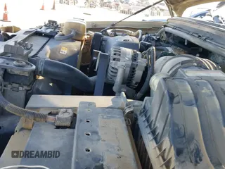 ✅ 2001 Ford F-250 XL • VIN: 3FTNW21F21MA21921 • Lot: 41503819. Wystawiony na IAAI z przebiegiem 286 317 mil. Bezpłatny archiwum sprzedaży aukcyjnych z USA i szczegółowy raport historii pojazdu na DreamBid. Zdjęcie 19.