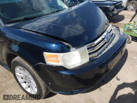✅ 2010 Ford Flex SEL • VIN: 2FMGK5CC6ABA54278 • Lot: 45285091. Listed on IAAI with 128,574 mi. Free auction sales archive from the USA and detailed vehicle history report at DreamBid. Image 6.