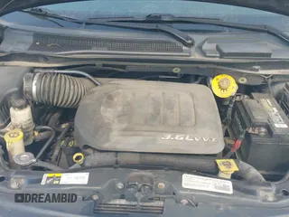 ✅ 2014 Chrysler Town & Country Touring L • VIN: 2C4RC1CG0ER200189 • Лот: 43380572. Опубликован ранее на IAAI с пробегом 189 374 миль. Бесплатный доступ к архиву аукционных продаж из США и подробный отчёт об истории автомобиля на DreamBid. Изображение 19.