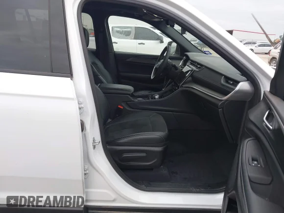 ✅ 2025 Jeep Grand Cherokee Altitude X • VIN: 1C4RJKAG3S8685434 • Lot: 45142844. Wystawiony na IAAI z przebiegiem 11 812 mil. Bezpłatny archiwum sprzedaży aukcyjnych z USA i szczegółowy raport historii pojazdu na DreamBid. Zdjęcie 5.