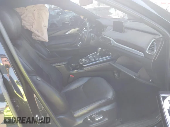✅ 2019 Mazda CX-9 Grand Touring • VIN: JM3TCADY4K0326730 • Lot: 41745638. Wystawiony na IAAI z przebiegiem 107 137 mil. Bezpłatny archiwum sprzedaży aukcyjnych z USA i szczegółowy raport historii pojazdu na DreamBid. Zdjęcie 5.