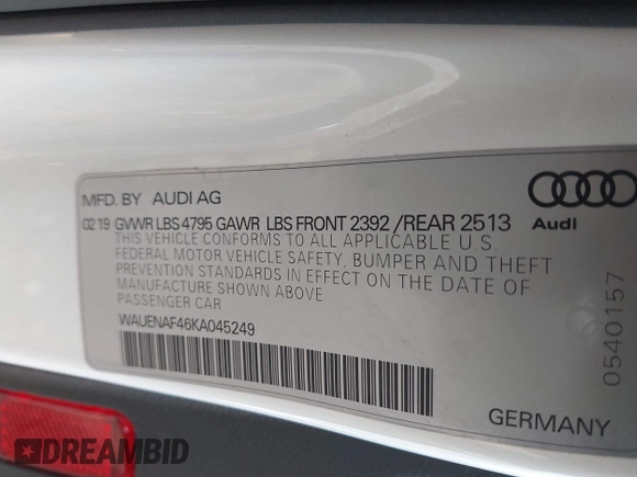 ✅ 2019 Audi A4 Premium Plus • VIN: WAUENAF46KA045249 • Lot: 44759091. Wystawiony na IAAI z przebiegiem 75 541 mil. Bezpłatny archiwum sprzedaży aukcyjnych z USA i szczegółowy raport historii pojazdu na DreamBid. Zdjęcie 9.
