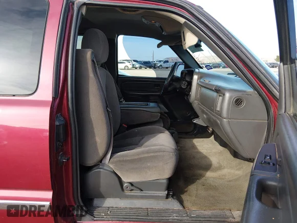 ✅ 2004 GMC Sierra 1500 • VIN: 2GTEC19V041150721 • Lot: 44042113. Listed on IAAI with 253,813 mi. Free auction sales archive from the USA and detailed vehicle history report at DreamBid. Image 5.