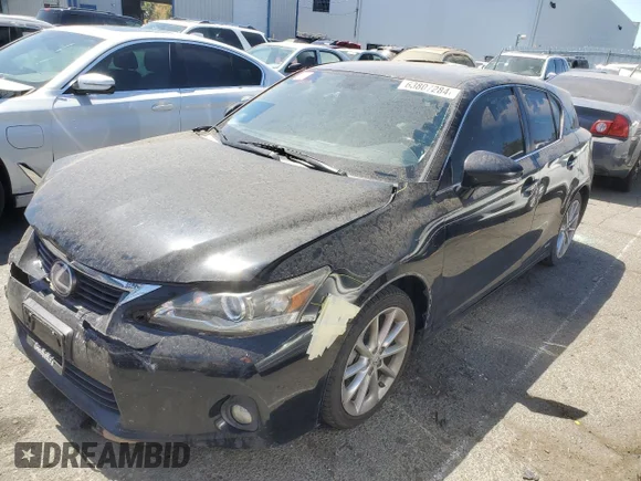 ✅ 2013 Lexus CT 200h • VIN: JTHKD5BH4D2161974 • Lot: 63807284. Wystawiony na Copart z przebiegiem 123 771 mil. Bezpłatny archiwum sprzedaży aukcyjnych z USA i szczegółowy raport historii pojazdu na DreamBid. Zdjęcie 1.