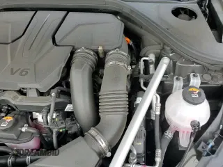 ✅ 2025 Genesis GV70 Sport • VIN: 5NMMCDTCXSH024041 • Lot: 81503415. Wystawiony na Copart z przebiegiem 2 924 mil. Bezpłatny archiwum sprzedaży aukcyjnych z USA i szczegółowy raport historii pojazdu na DreamBid. Zdjęcie 14.