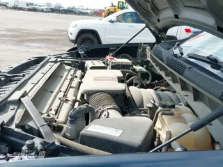 2020 Chevrolet Silverado 1500 Work Truck z VIN 1GCRYAEF5LZ195192, wystawiony jako IAAI lot #43138914 z przebiegiem 110 350 mil mil oraz . Historia ofert i sprzedaży dostępna na DreamBid. Obrazek 20.