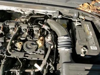 ✅ 2017 Volkswagen Golf GTI S • VIN: 3VW4T7AU2HM066851 • Lot: 89277735. Wystawiony na Copart z przebiegiem 85 228 mil. Bezpłatny archiwum sprzedaży aukcyjnych z USA i szczegółowy raport historii pojazdu na DreamBid. Zdjęcie 15.