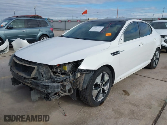 ✅ 2013 Kia Optima LX • VIN: KNAGM4ADXD5040006 • Lot: 44126574. Wystawiony na IAAI z przebiegiem 135 915 mil. Bezpłatny archiwum sprzedaży aukcyjnych z USA i szczegółowy raport historii pojazdu na DreamBid. Zdjęcie 2.