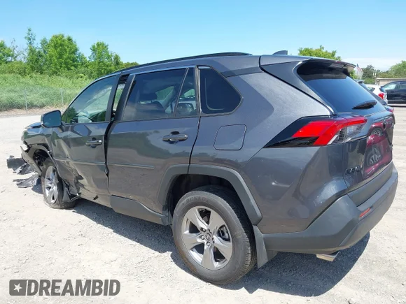 ✅ 2024 Toyota RAV4 XLE • VIN: 2T3P1RFV1RC489098 • Lot: 45311380. Wystawiony na IAAI z przebiegiem 7 783 mil. Bezpłatny archiwum sprzedaży aukcyjnych z USA i szczegółowy raport historii pojazdu na DreamBid. Zdjęcie 3.
