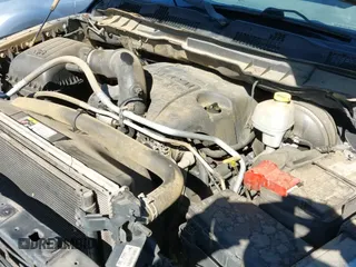 2013 Ram 1500 Express z VIN 3C6JR6ATXDG505915, wystawiony jako IAAI lot #43504506 z przebiegiem 171 665 mil mil oraz . Historia ofert i sprzedaży dostępna na DreamBid. Obrazek 20.