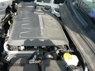 ✅ 2018 Jeep Cherokee Trailhawk • VIN: 1C4PJMBX3JD533323 • Lot: 42450626. Listed on IAAI with 123,174 mi. Free auction sales archive from the USA and detailed vehicle history report at DreamBid. Image 19.