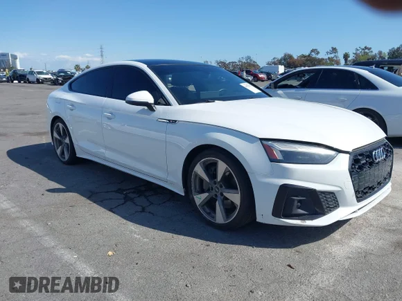 ✅ 2021 Audi A5 Sportback S line Premium Plus • VIN: WAUFACF56MA056405 • Лот: 41921673. Опубликован ранее на IAAI с пробегом 41 886 миль. Бесплатный доступ к архиву аукционных продаж из США и подробный отчёт об истории автомобиля на DreamBid. Изображение 1.
