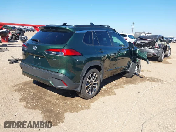 ✅ 2025 Toyota Corolla Cross XLE • VIN: 7MUDAAAG9SV125813 • Lot: 43200824. Wystawiony na IAAI z przebiegiem 21 198 mil. Bezpłatny archiwum sprzedaży aukcyjnych z USA i szczegółowy raport historii pojazdu na DreamBid. Zdjęcie 4.