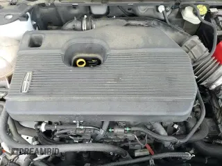 ✅ 2020 Lincoln Corsair Reserve • VIN: 5LMCJ2D97LUL06682 • Lot: 69726285. Wystawiony na Copart z przebiegiem 63 238 mil. Bezpłatny archiwum sprzedaży aukcyjnych z USA i szczegółowy raport historii pojazdu na DreamBid. Zdjęcie 14.