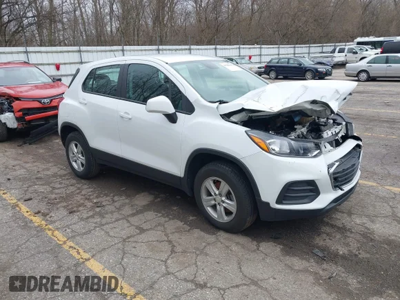 ✅ 2021 Chevrolet Trax LS • VIN: KL7CJNSB2MB353658 • Лот: 44782145. Опубліковано раніше на IAAI з пробігом 55 330 миль. Безкоштовний доступ до архіву аукціонних продажів зі США та докладний звіт про історію автомобіля на DreamBid. Зображення 1.
