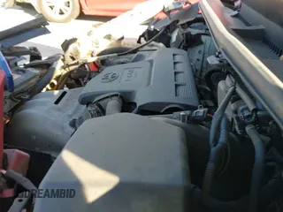 ✅ 2018 Toyota RAV4 LE • VIN: JTMBFREV0JJ217253 • Лот: 43377591. Опубликован ранее на IAAI с пробегом 150 965 миль. Бесплатный доступ к архиву аукционных продаж из США и подробный отчёт об истории автомобиля на DreamBid. Изображение 20.