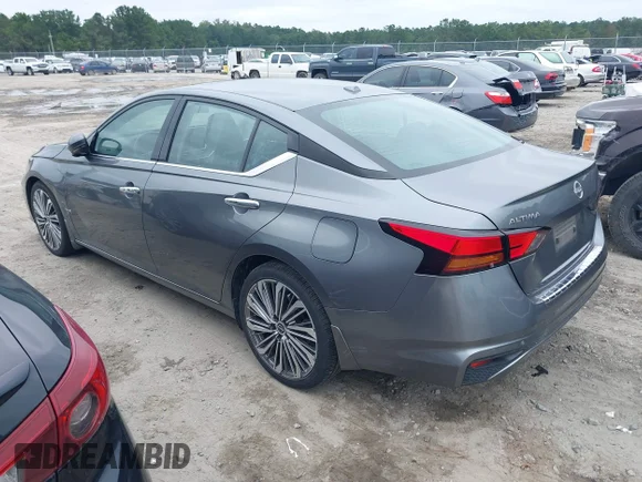 ✅ 2023 Nissan Altima SL • VIN: 1N4BL4EV9PN302157 • Lot: 43174509. Wystawiony na IAAI z przebiegiem 33 000 mil. Bezpłatny archiwum sprzedaży aukcyjnych z USA i szczegółowy raport historii pojazdu na DreamBid. Zdjęcie 3.