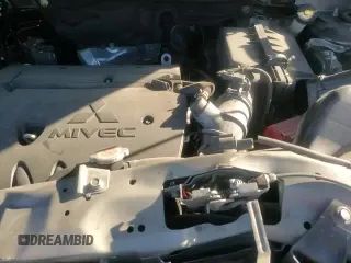 ✅ 2019 Mitsubishi Outlander ES • VIN: JA4AR3AU6KU030980 • Лот: 91619055. Опубликован ранее на Copart с пробегом 101 310 миль. Бесплатный доступ к архиву аукционных продаж из США и подробный отчёт об истории автомобиля на DreamBid. Изображение 16.