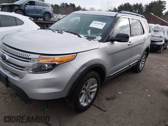 ✅ 2011 Ford Explorer XLT • VIN: 1FMHK8D88BGA77961 • Lot: 44293940. Wystawiony na IAAI z przebiegiem 130 627 mil. Bezpłatny archiwum sprzedaży aukcyjnych z USA i szczegółowy raport historii pojazdu na DreamBid. Zdjęcie 2.
