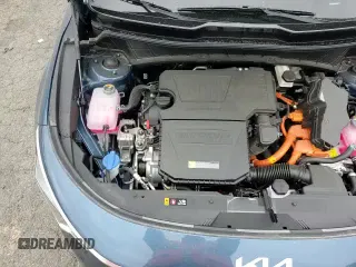 ✅ 2025 Kia Niro SX • VIN: KNDCT3LEXS5226629 • Lot: 53109805. Listed on Copart with 5,726 mi. Free auction sales archive from the USA and detailed vehicle history report at DreamBid. Image 17.