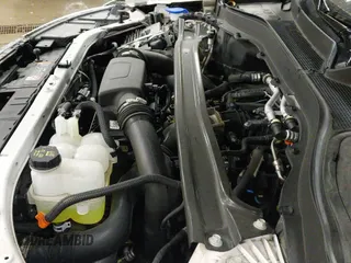 ✅ 2023 Ford Explorer Platinum • VIN: 1FM5K8HC5PGA13109 • Lot: 42471674. Wystawiony na IAAI z przebiegiem 12 361 mil. Bezpłatny archiwum sprzedaży aukcyjnych z USA i szczegółowy raport historii pojazdu na DreamBid. Zdjęcie 19.