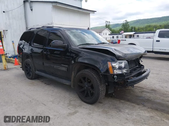 ✅ 2013 Chevrolet Tahoe LT • VIN: 1GNSKBE04DR303945 • Lot: 45163146. Listed on IAAI with 101,837 mi. Free auction sales archive from the USA and detailed vehicle history report at DreamBid. Image 1.