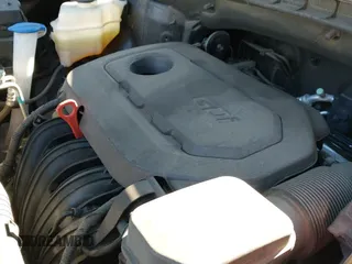 ✅ 2017 Kia Sorento LX • VIN: 5XYPG4A31HG246393 • Lot: 43555790. Wystawiony na IAAI z przebiegiem 119 528 mil. Bezpłatny archiwum sprzedaży aukcyjnych z USA i szczegółowy raport historii pojazdu na DreamBid. Zdjęcie 19.