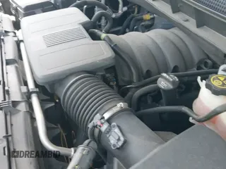 ✅ 2019 Chevrolet Silverado 1500 RST • VIN: 1GCUYEED1KZ113800 • Lot: 43293909. Wystawiony na IAAI z przebiegiem 115 803 mil. Bezpłatny archiwum sprzedaży aukcyjnych z USA i szczegółowy raport historii pojazdu na DreamBid. Zdjęcie 19.