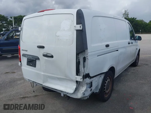 ✅ 2019 Mercedes-Benz Metris Cargo • VIN: WD3PG2EA5K3600757 • Lot: 43708580. Wystawiony na IAAI z przebiegiem 82 224 mil. Bezpłatny archiwum sprzedaży aukcyjnych z USA i szczegółowy raport historii pojazdu na DreamBid. Zdjęcie 4.