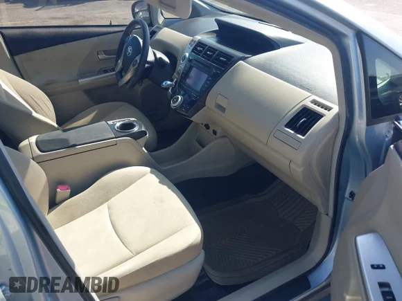 ✅ 2012 Toyota Prius Five • VIN: JTDZN3EU3C3181636 • Lot: 44703756. Wystawiony na IAAI z przebiegiem 231 857 mil. Bezpłatny archiwum sprzedaży aukcyjnych z USA i szczegółowy raport historii pojazdu na DreamBid. Zdjęcie 5.